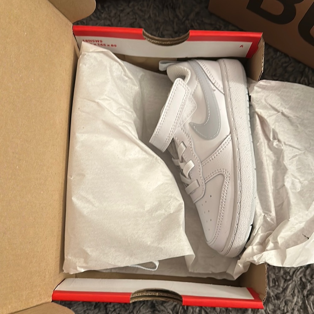 Nike court Borough low 2